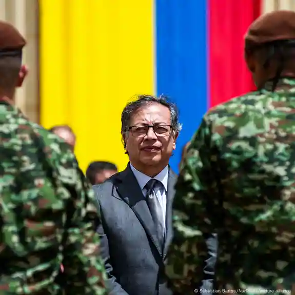 Capturan en Colombia al hermano de Iván Mordisco